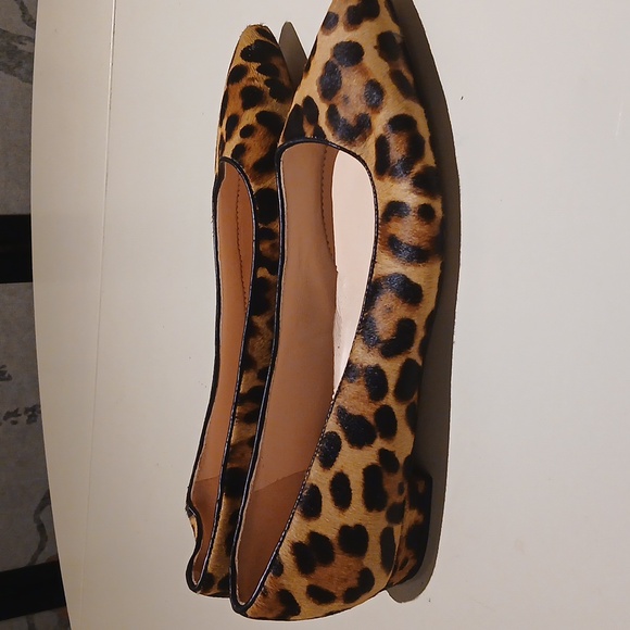 J. Crew Leopard Pattern Flats Size 8.5 with bonus leopard-print wristlet - Picture 7 of 12